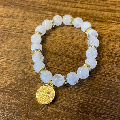 PULSEIRA PÉROLA MEDALHA DE SÃO BENTO 10MM MOD-3 (03 UNIDADES)