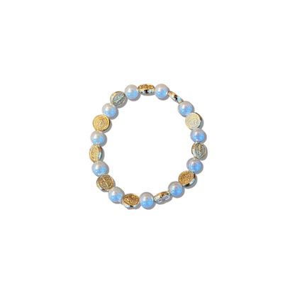 PULSEIRA PÉROLA COM MEDALHAS DECORADAS MEDALHA SÃO BENTO DOURADA  (06 UNIDADES)