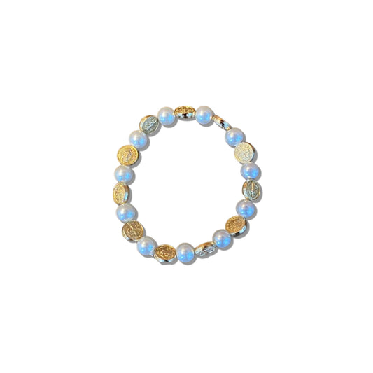 PULSEIRA PÉROLA COM MEDALHAS DECORADAS MEDALHA SÃO BENTO DOURADA  (06 UNIDADES)