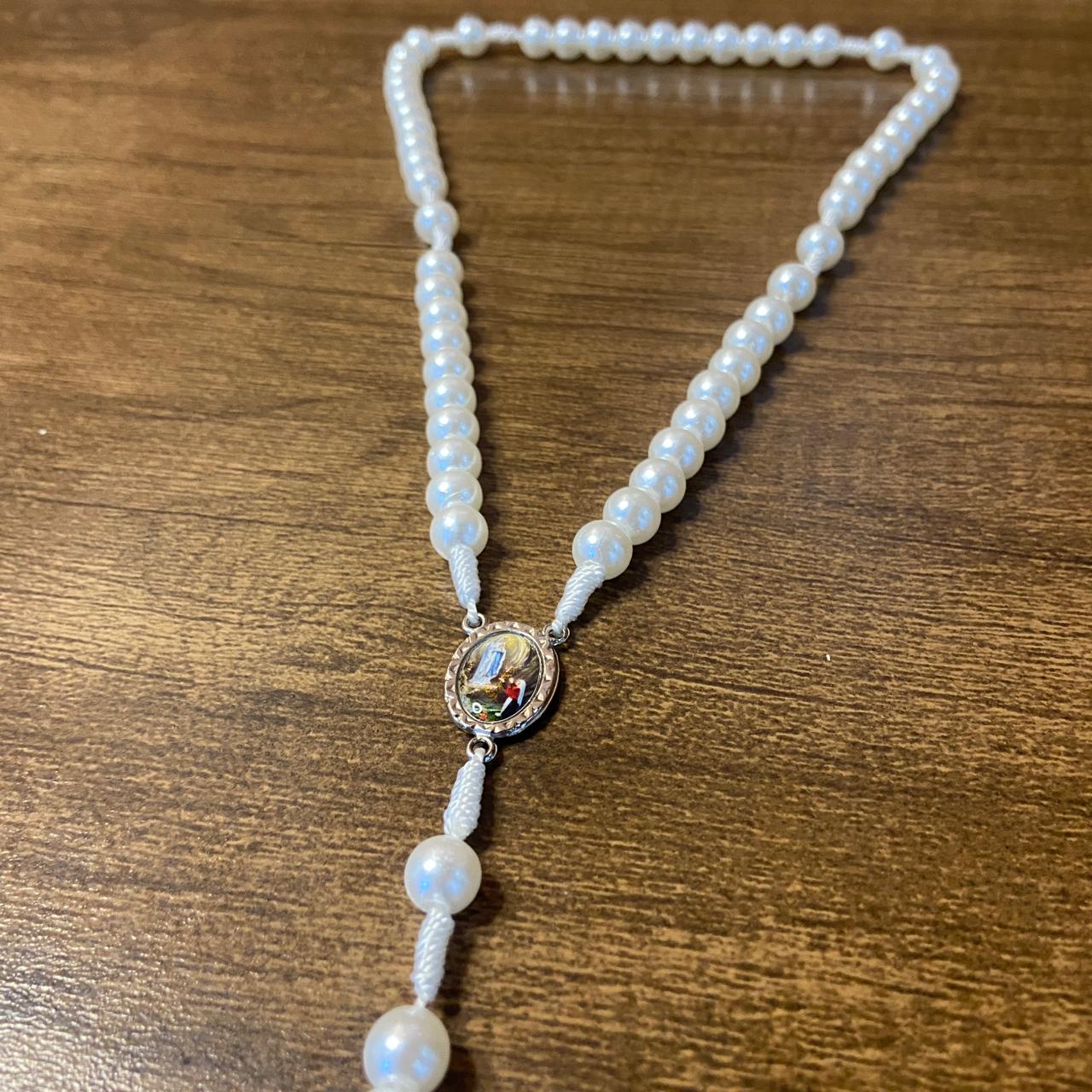TERÇO PÉROLA NOSSA SENHORA DE LOURDES 8MM (1 UNIDADE)