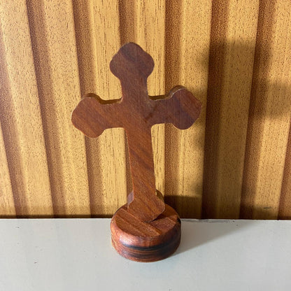 CRUCIFIXO MADEIRA DE MESA MEDALHA SÃO BENTO E NOSSA SENHORA DAS GRAÇAS 10,5CM (1 UNIDADE)
