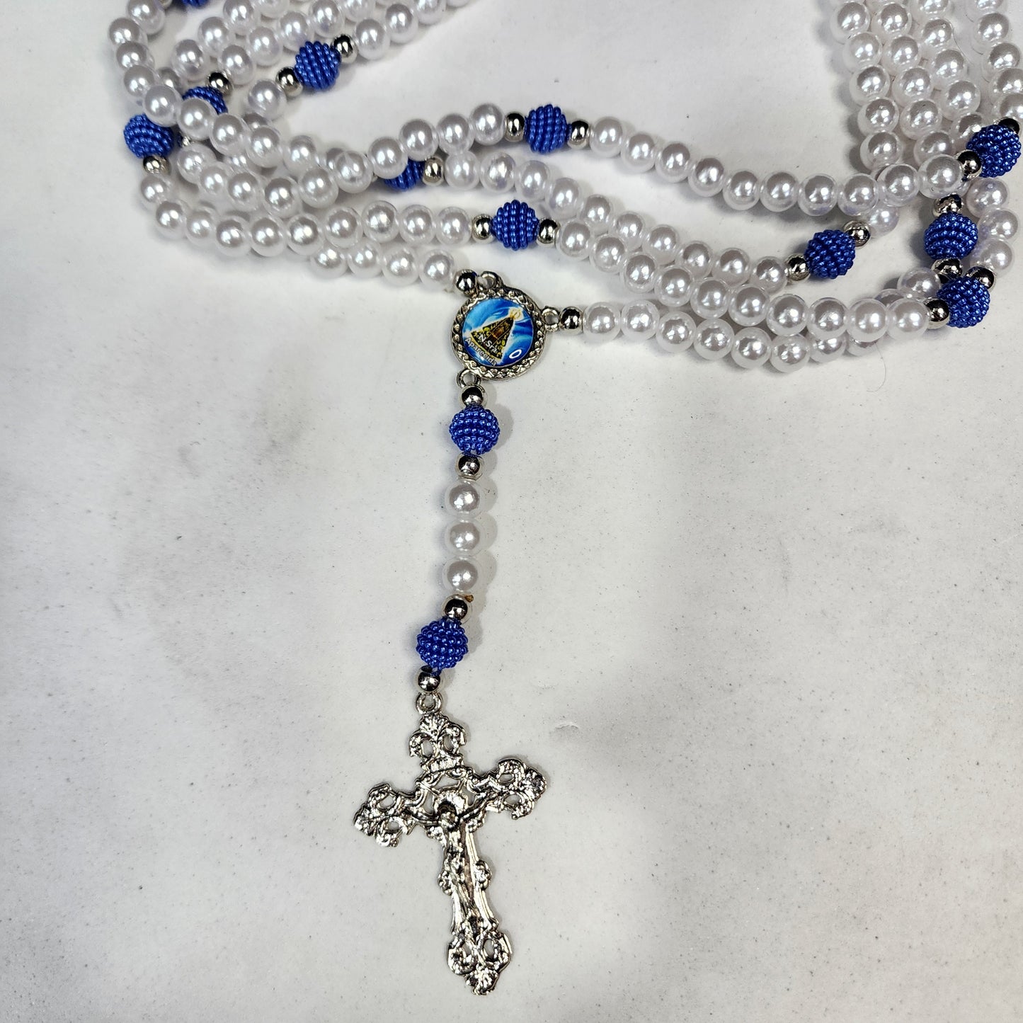 ROSÁRIO PÉROLA BRANCA NOSSA SENHORA APARECIDA 8MM MOD2 (1 UNIDADE)