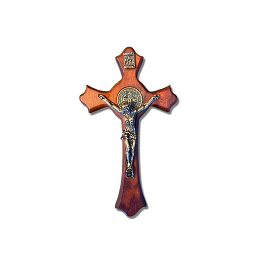 CRUCIFIXO MADEIRA DE PAREDE MEDALHA SÃO BENTO 11CM (1 UNIDADE)