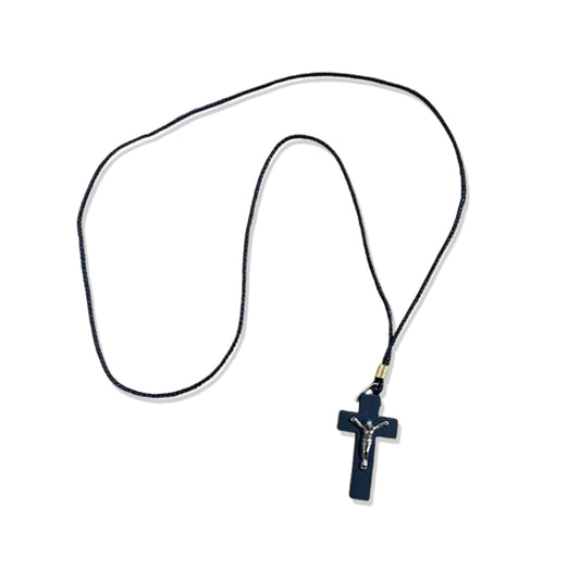 CORDÃO COM CRUCIFIXO DE MADEIRA PRETO (12 UNIDADES)