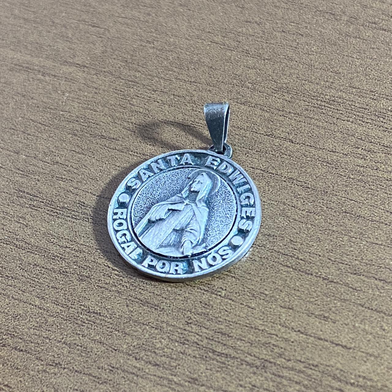PINGENTE PRATEADO SANTA EDWIGES (6 UNIDADES)