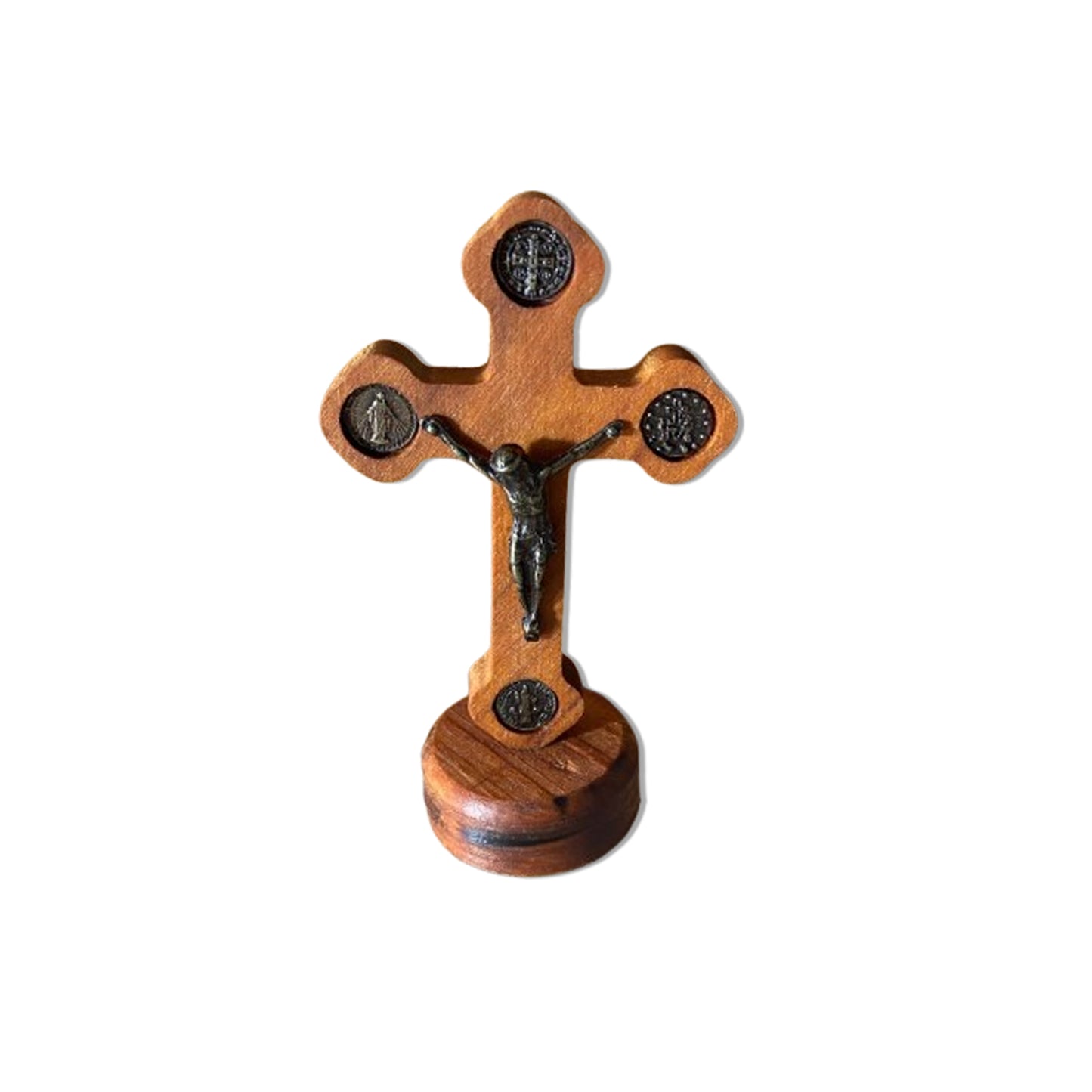 CRUCIFIXO MADEIRA DE MESA MEDALHA SÃO BENTO E NOSSA SENHORA DAS GRAÇAS 10,5CM (1 UNIDADE)