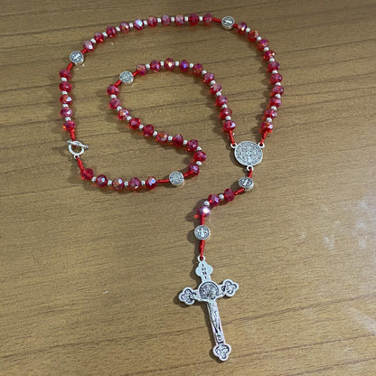 TERÇO CRISTAL MEDALHA DE SÃO BENTO 6MM VERMELHO (1 UNIDADE)