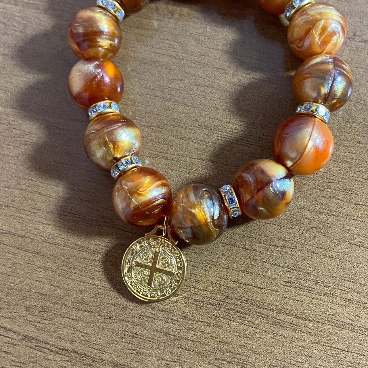 PULSEIRA PÉROLA MEDALHA DE SÃO BENTO 10MM MOD-2 (03 UNIDADES)