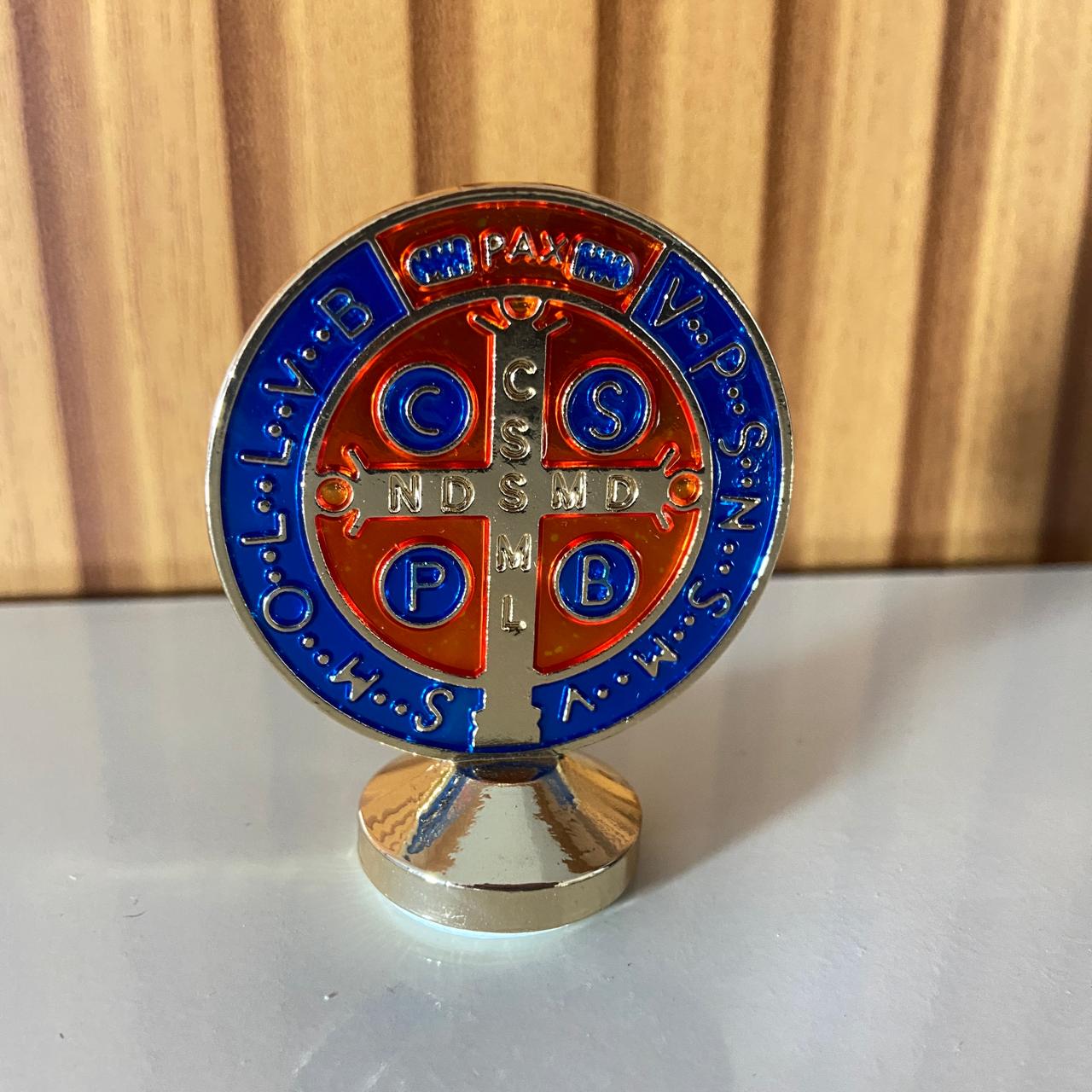 MEDALHÃO SÃO BENTO PARA CARRO DOURADO MOD2 (6 UNIDADES)