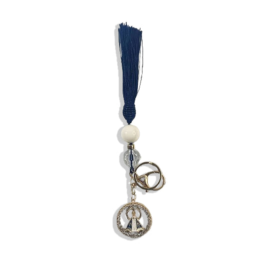 CHAVEIRO LUXO COM MOSQUETE NOSSA SENHORA APARECIDA COM POMPOM AZUL MARINHO (1 UNIDADE)
