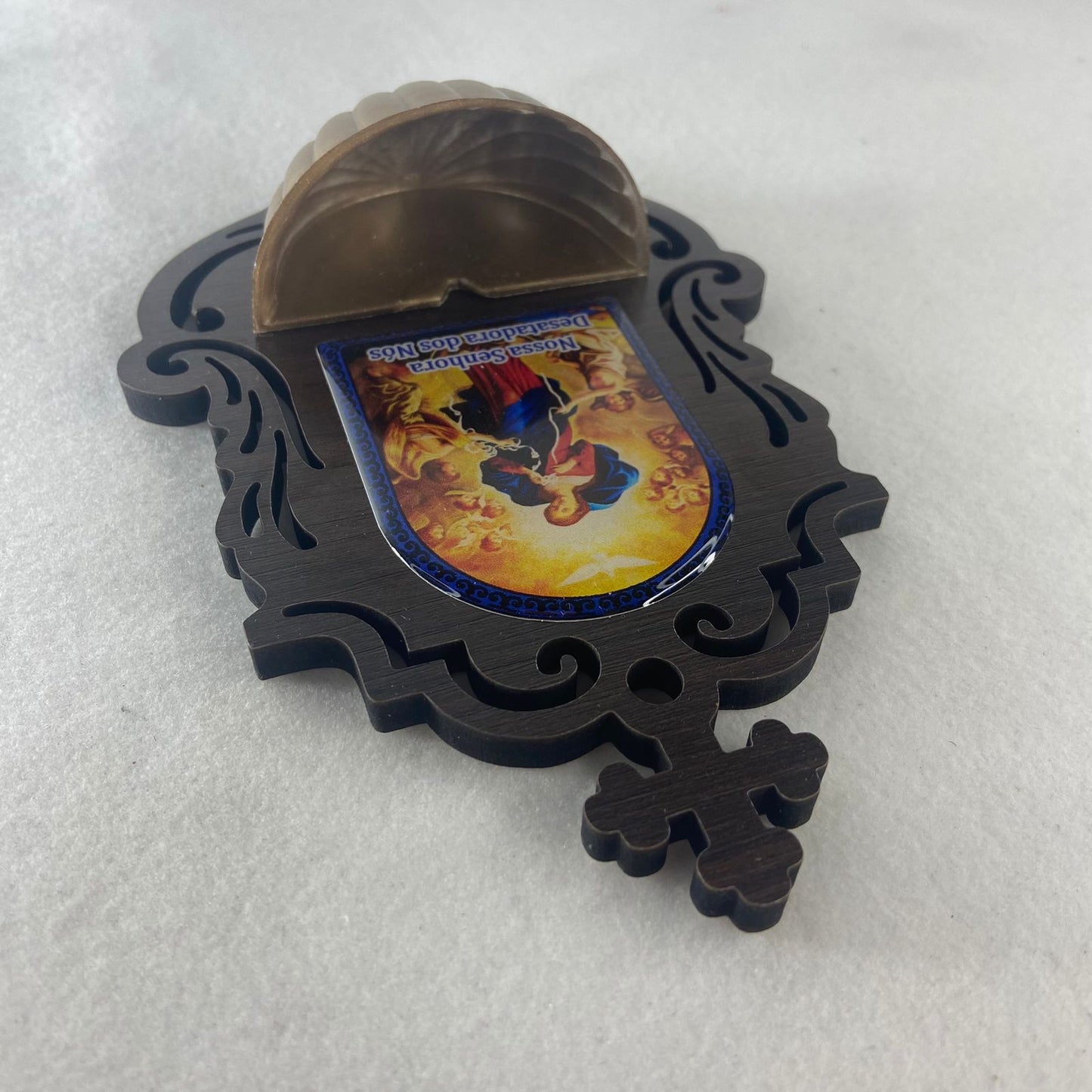 PORTA AGUA BENTA MDF NOSSA SENHORA DESATADORA DOS NÓS 16CM (1 UNIDADE)
