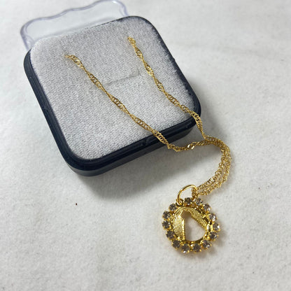 CORRENTE DOURADA NOSSA SENHORA APARECIDA OVAL COM STRASS BRANCO (1 UNIDADE)
