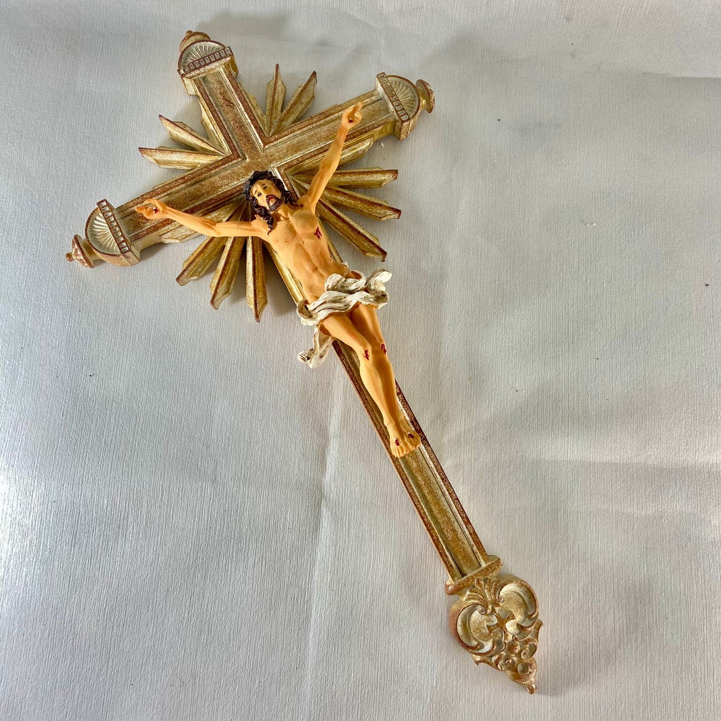 CRUCIFIXO DE RESINA IMPORTADA PAREDE MOD1 45CM (1 UNIDADE)