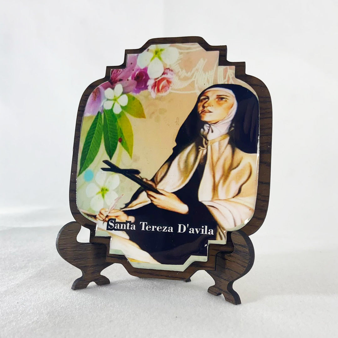 ENFEITE DE MESA MDF RESINADO SANTA TERESA D'AVILA (1 UNIDADE)