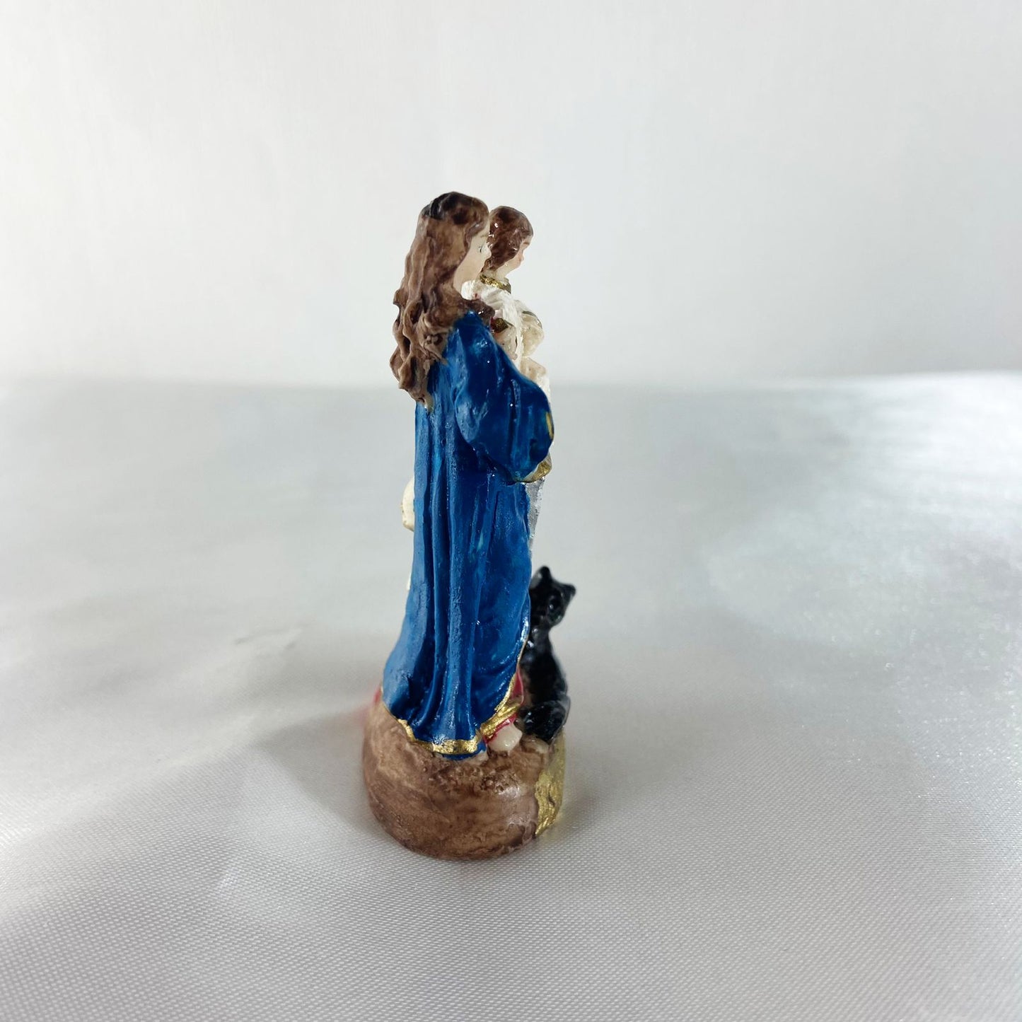 IMAGEM DE RESINA IMPORTADA NOSSA SENHORA DA DEFESA  07CM (1 UNIDADE)