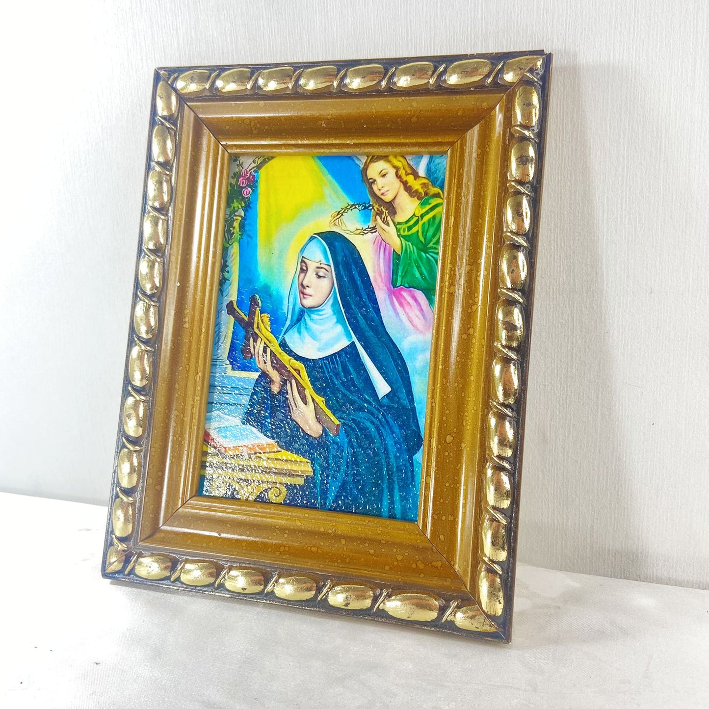 QUADRO COM MOLDURA RESINADO SANTA RITA DE CÁSSIA  MOD-2 21X16 (1 UNIDADE)