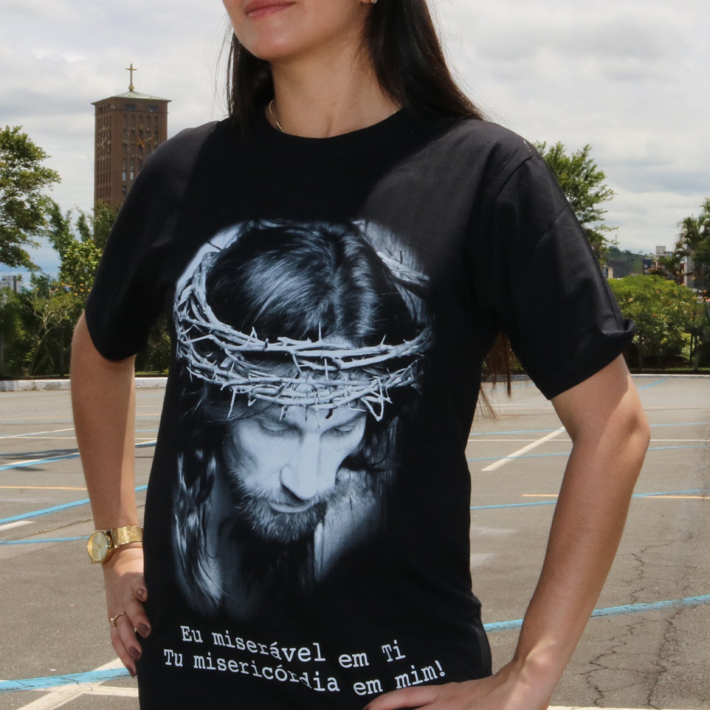 CAMISETA PRETA FACE DE CRISTO  TAMANHO PP (1 UNIDADE)