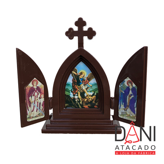 CAPELA ACRÍLICA COM PORTA - TRÊS ARCANJOS 18CM (1 UNIDADE)