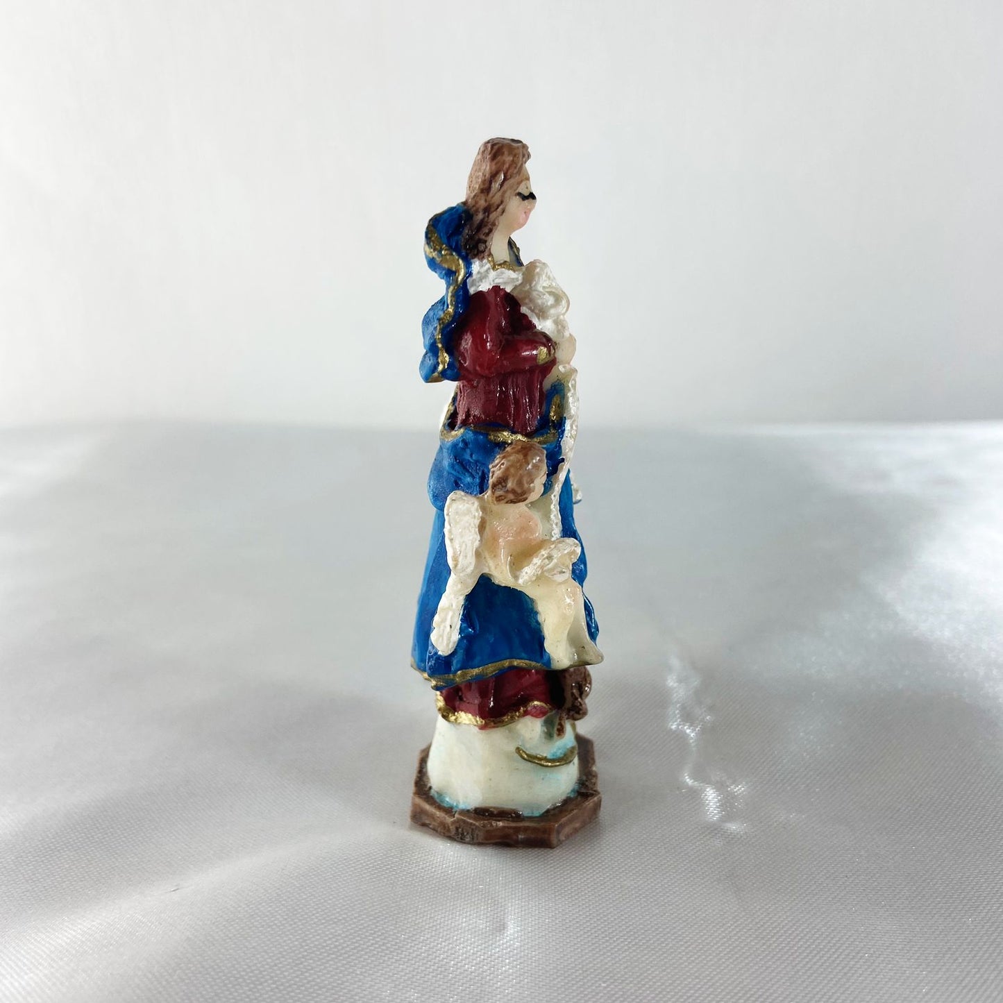 IMAGEM DE RESINA IMPORTADA NOSSA SENHORA DESATADORA DOS NÓS 08CM MOD1 (1 UNIDADE)