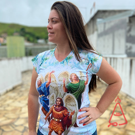 CAMISETA RELIGIOSA TRÊS ARCANJOS TAMANHO:M (1 UNIDADE)