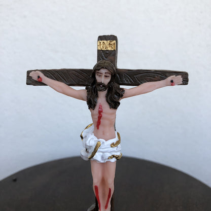 CRUCIFIXO DE RESINA NACIONAL MESA 14CM (1 UNIDADE)