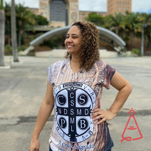 CAMISETA RELIGIOSA MEDALHA SÃO BENTO TAMANHO:GG (1 UNIDADE)