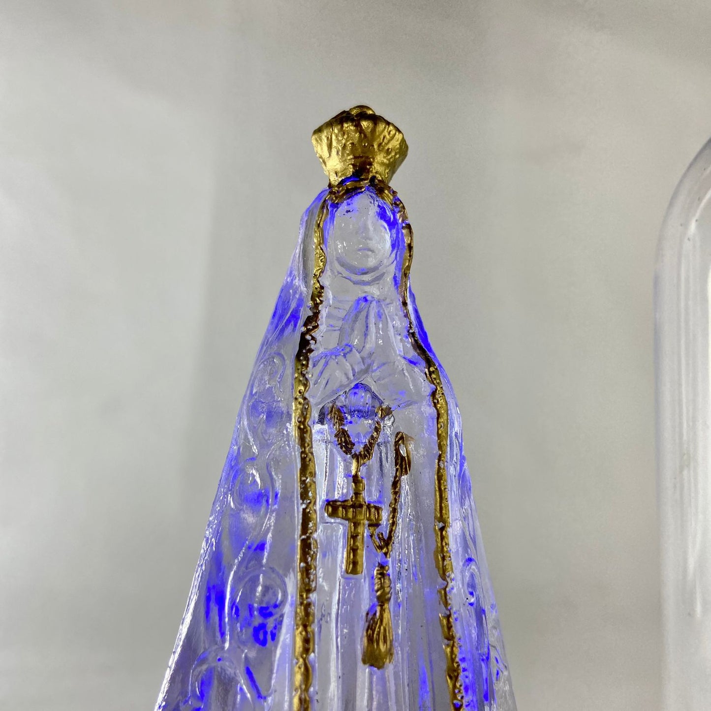 IMAGEM DE ACRÍLICO NOSSA SENHORA APARECIDA COM LED E REDOMA 13CM (1 UNIDADE)