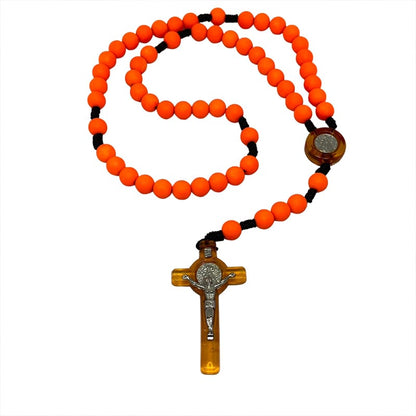 TERÇO EMBORRACHADO NOSSA SENHORA APARECIDA LARANJA 8MM (6 UNIDADES)