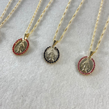 CORRENTE DOURADA OVAL NOSSA SENHORA DAS GRAÇAS G COM STRASS CORES SORTIDAS (3 UNIDADES)