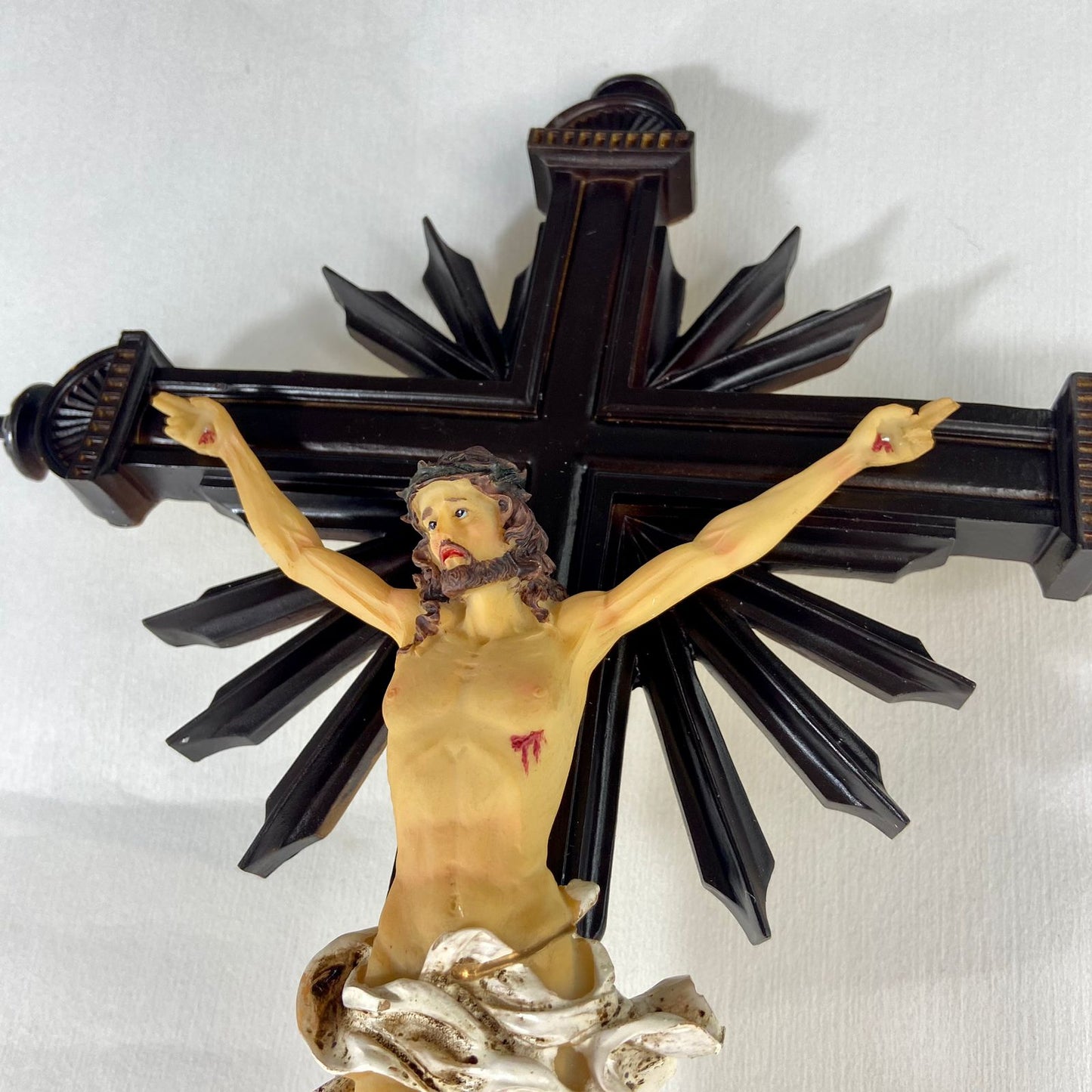 CRUCIFIXO DE RESINA IMPORTADA PAREDE MOD2 45CM (1 UNIDADE)