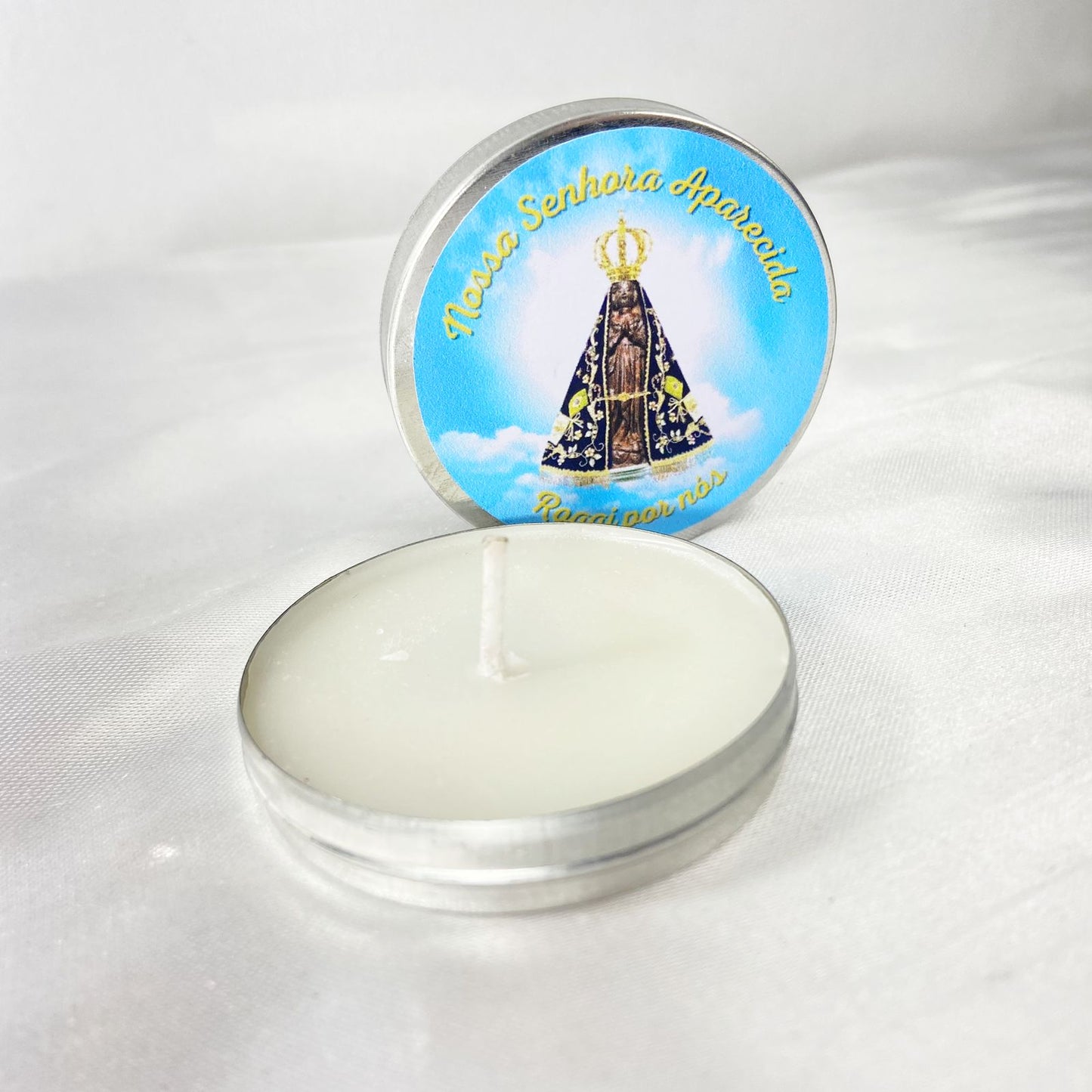 KIT LATA COM VELA AROMATIZADA NOSSA SENHORA APARECIDA (3 UNIDADES)