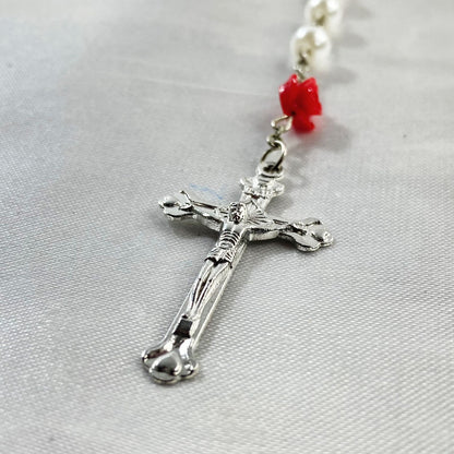 TERÇO NOSSA SENHORA APARECIDA PÉROLA ROSAS 6MM (12 UNIDADES)