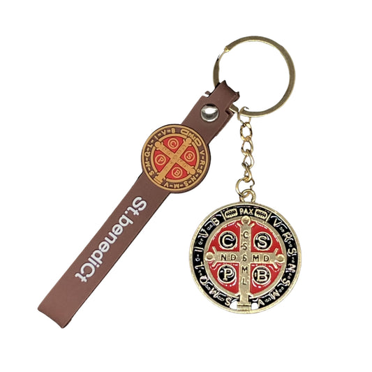 CHAVEIRO MEDALHA SÃO BENTO COM FITA SILICONE MARROM (3 UNIDADES)