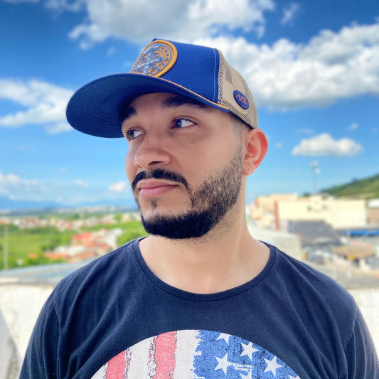 BONÉ MEDALHA SÃO BENTO CARAMELO E AZUL  (1 UNIDADES)
