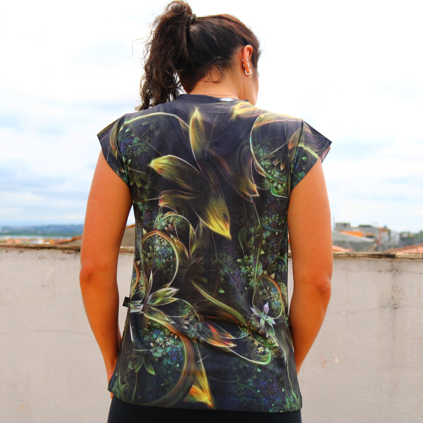 CAMISETA RELIGIOSA SÃO JORGE MOD2 TAMANHO:M (1 UNIDADE)