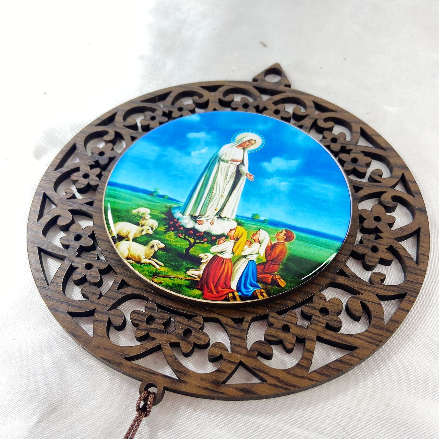 MANDALA MDF TABACO NOSSA SENHORA DE FÁTIMA 26CM (1 UNIDADE)