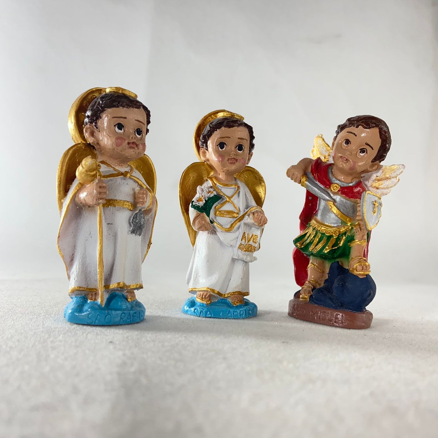 IMAGEM DE RESINA NACIONAL KIT TRÊS ARCANJOS MOD2 08CM (1 UNIDADE)