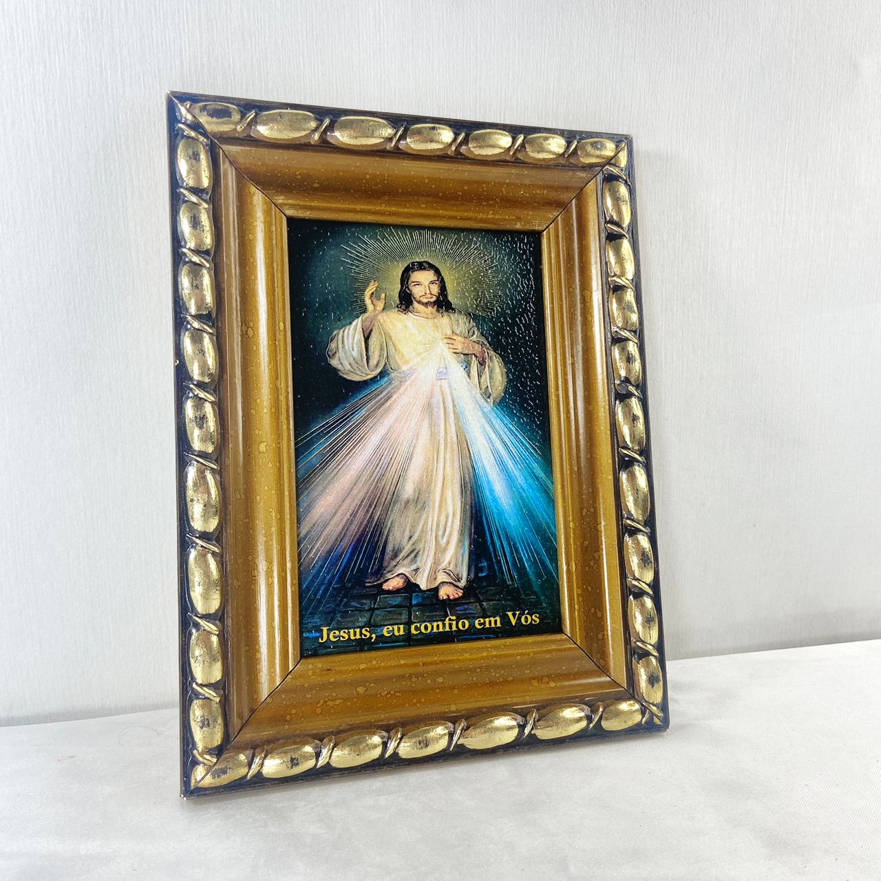 QUADRO COM MOLDURA RESINADO JESUS MISERICORDIOSO  20,5X15,5 (1 UNIDADE)