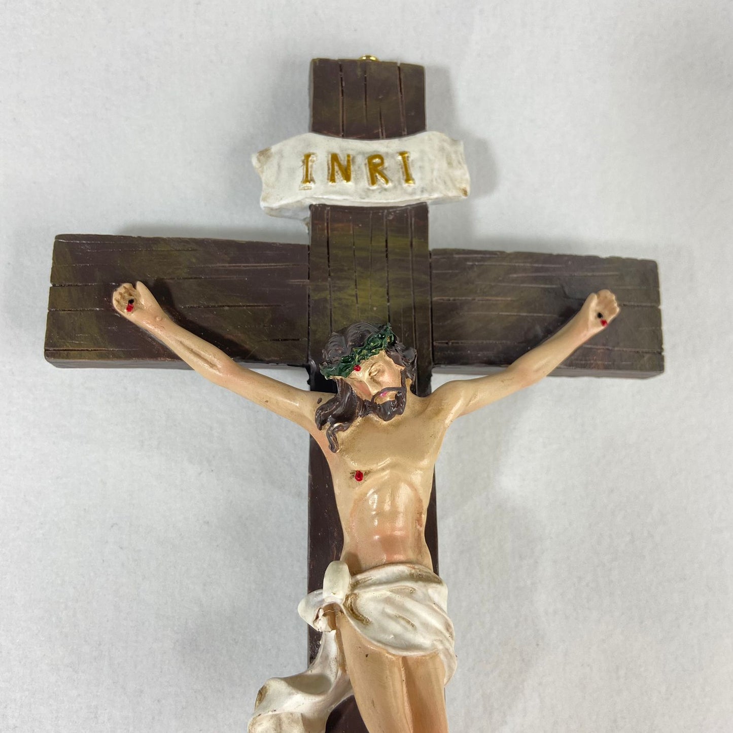 CRUCIFIXO DE RESINA IMPORTADA PAREDE 24CM (1 UNIDADE)